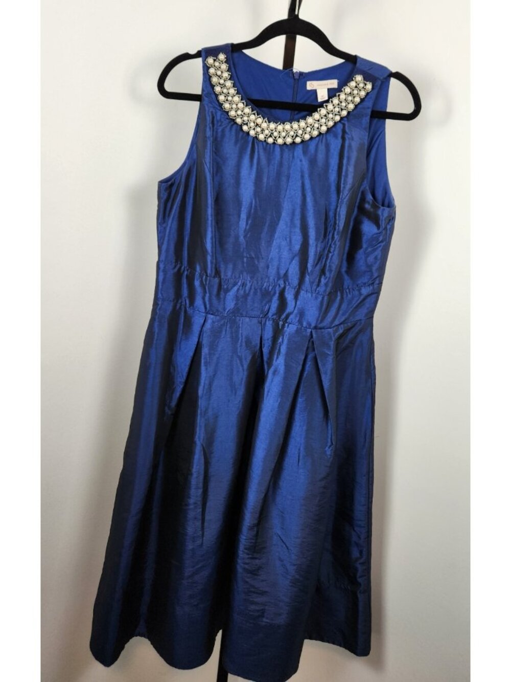DB Established 1962 Pearl Neckline Silky Sleeveless Party Blue Dress-SZ 12